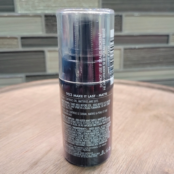 Milani- Make It Last setting spray - Picture 2 of 2